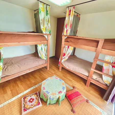 Guest House Waraemon Nago Ngoại thất bức ảnh
